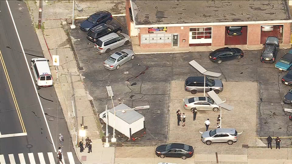 Chopper 6 over fatal shooting in Philadelphia's Ogontz section