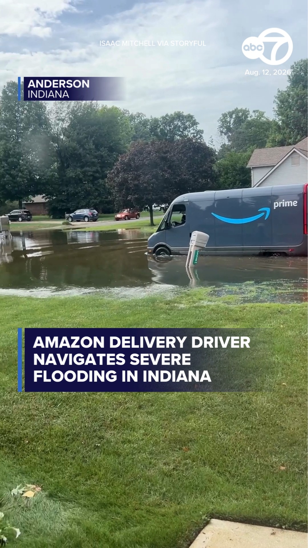 Amazon delivery driver navigates severe flooding in Indiana