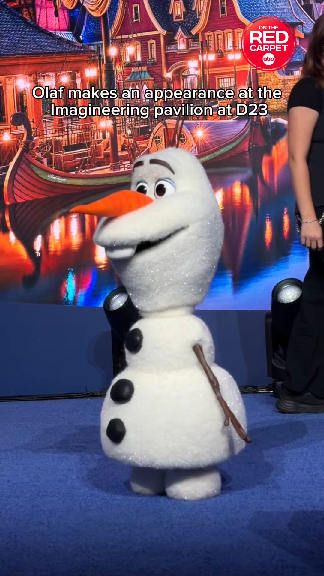 Olaf makes a special appearance at the Imagineering pavilion at D23