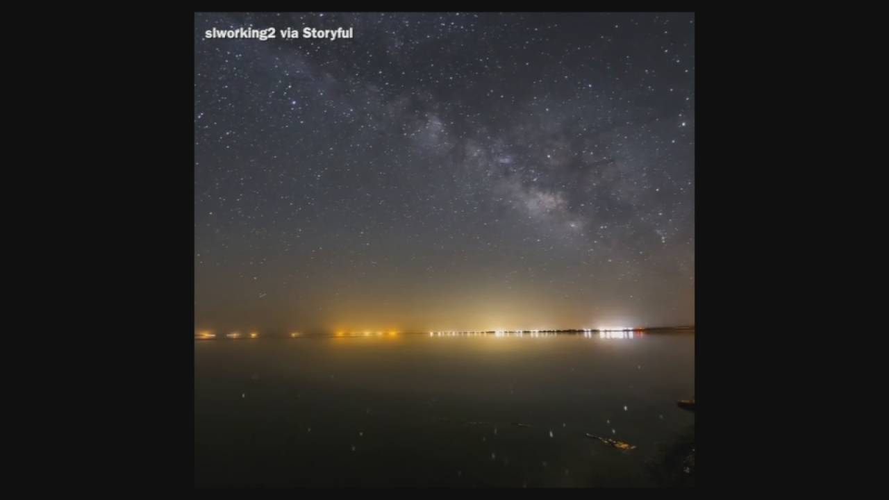 VIDEO: Starry skies over Desert Shores