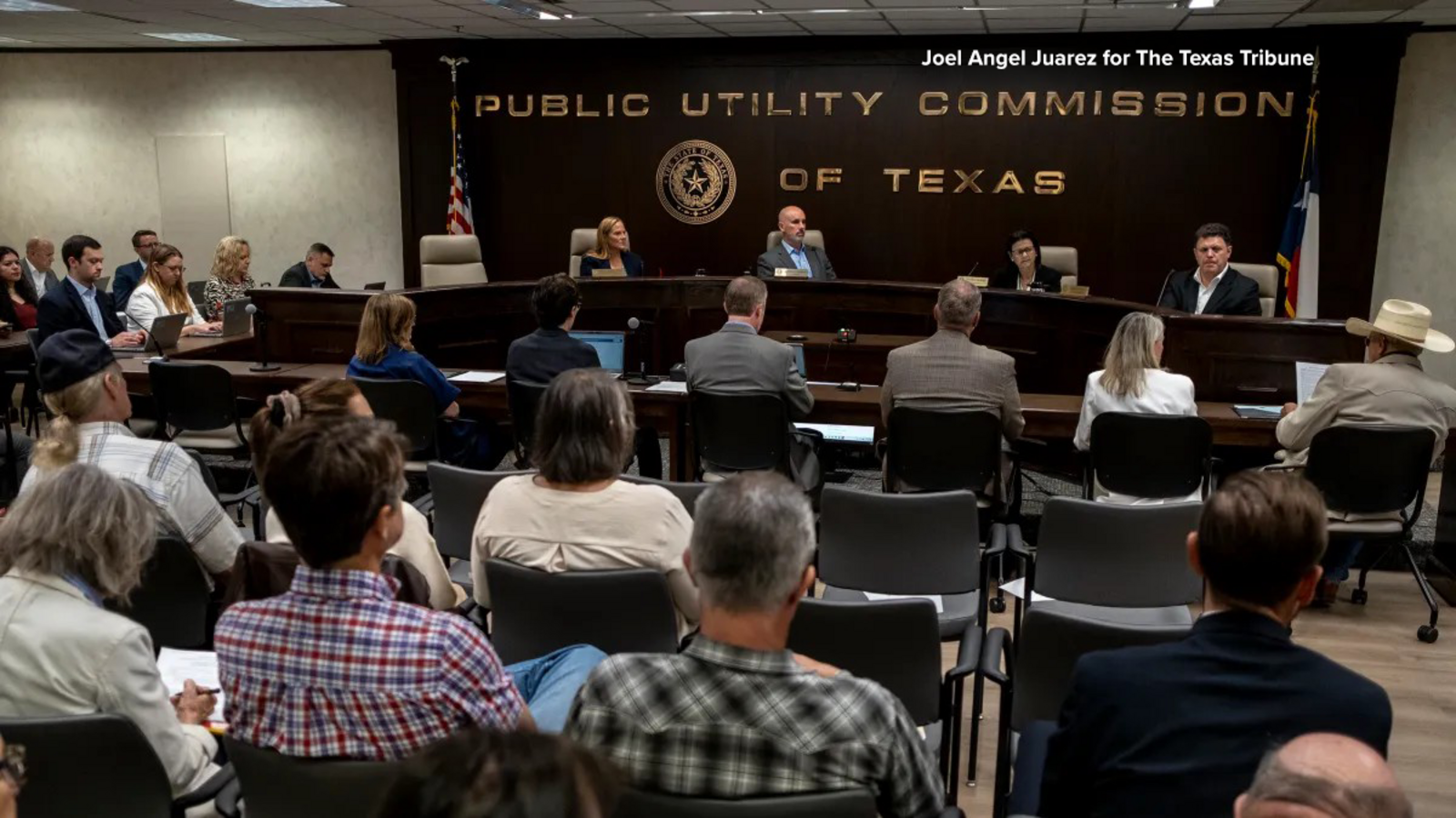 Texas will audit up to 300 projects, mostly data centers, after Gov. Abbott’s order