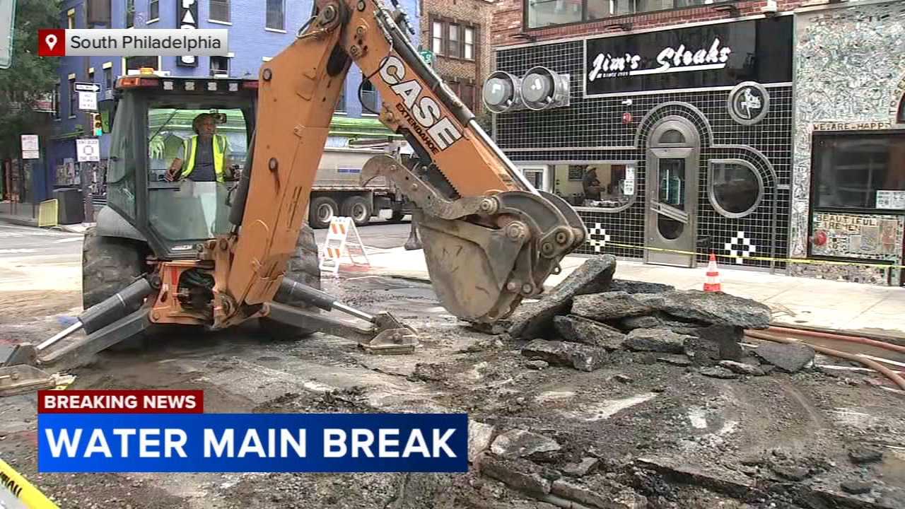 Crews work to repair water main break in South Philadelphia