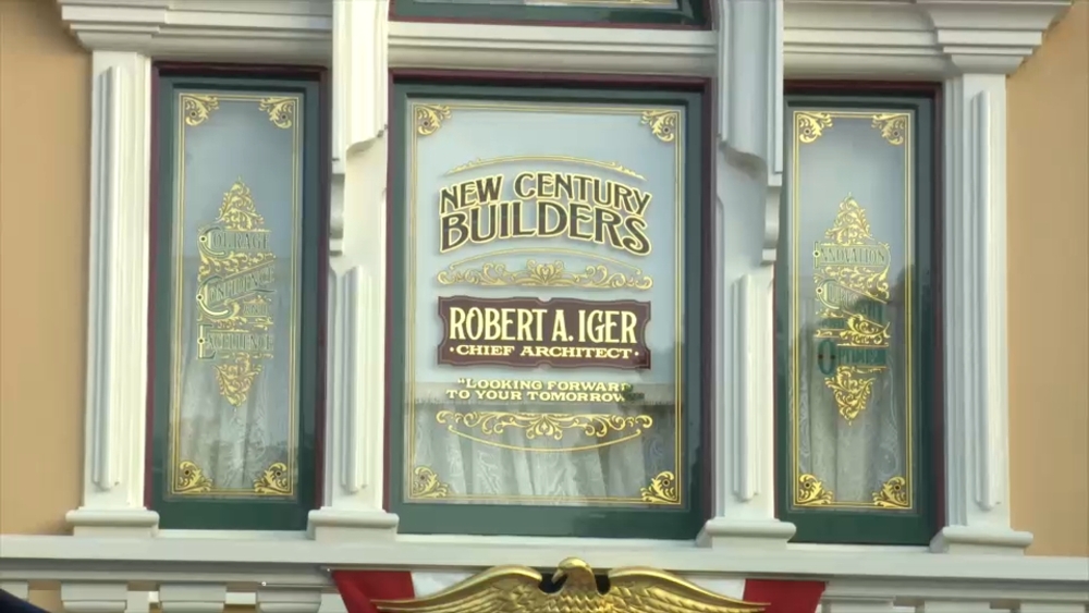 Former Disney CEO Bob Iger honored at Disneyland