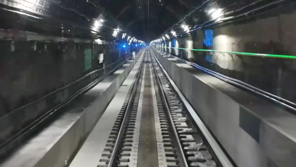 East River Rail Tunnel line reopens years after Hurricane Sandy damage