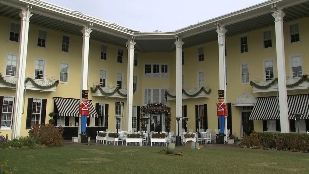 Cape May, NJ named as finalist in Hallmark's 'Merriest Christmas Town' contest