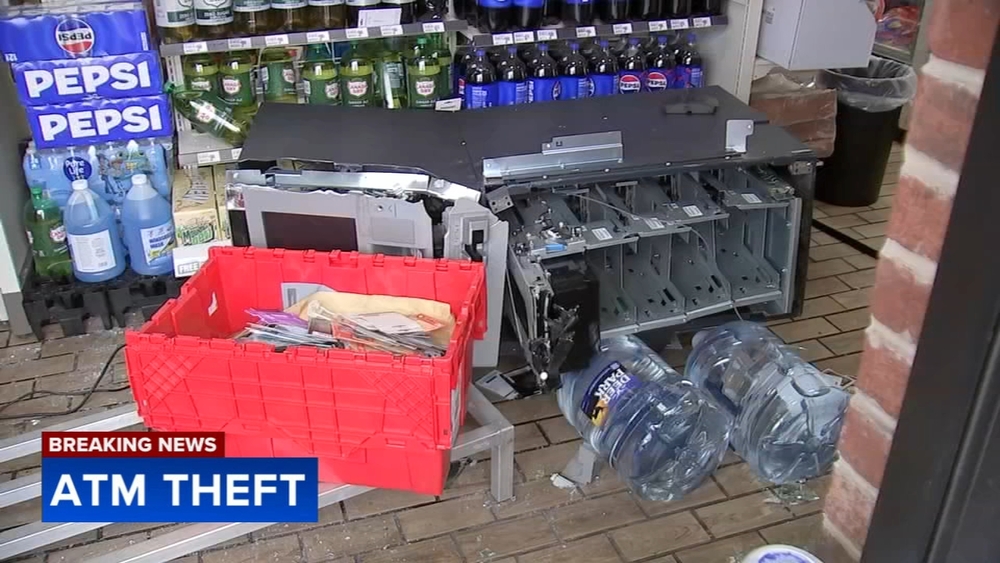 Thieves rip cash from ATM, damage 7-Eleven store in Mayfair