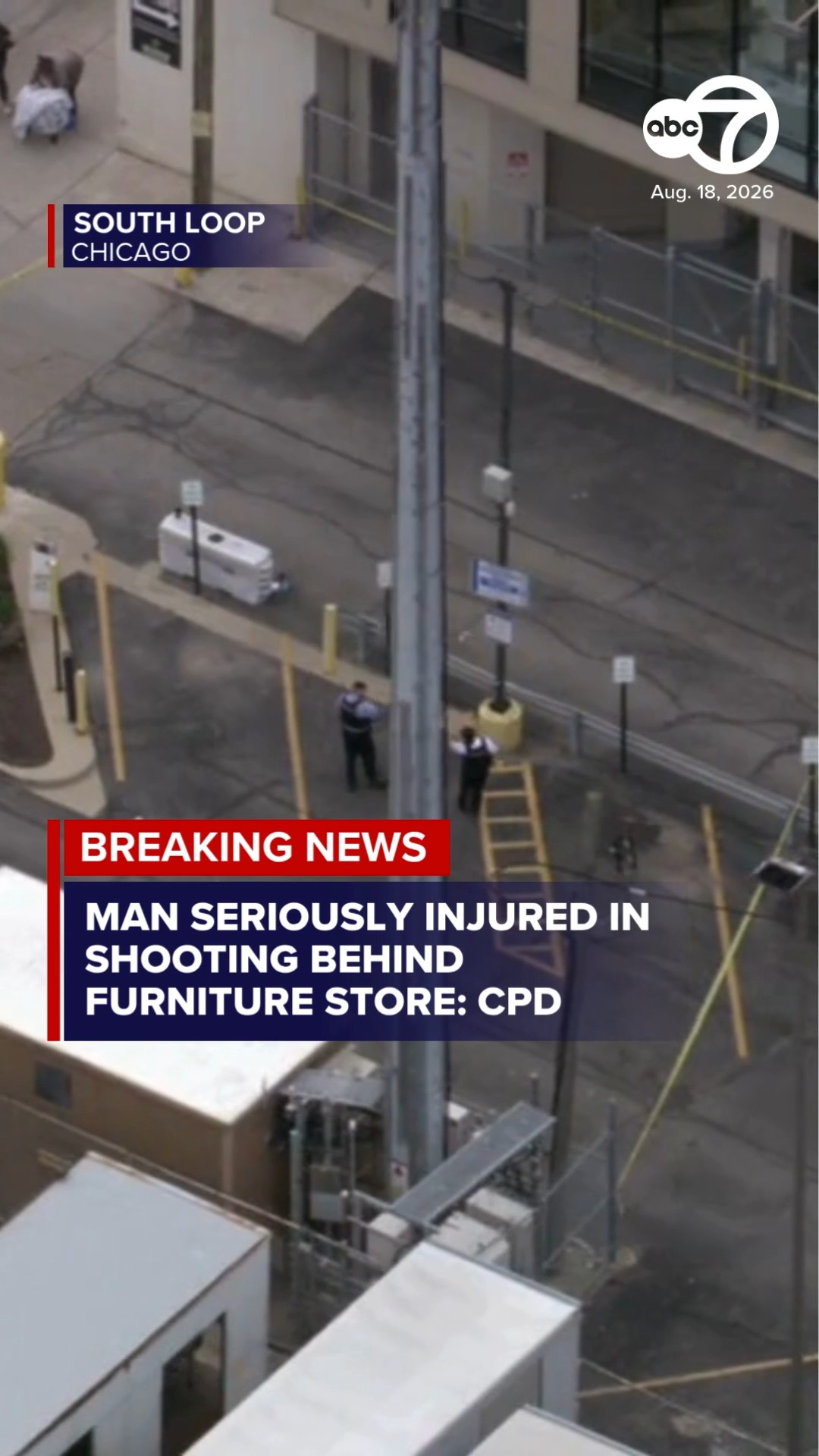 Man seriously injured in shooting behind South Loop store: CPD