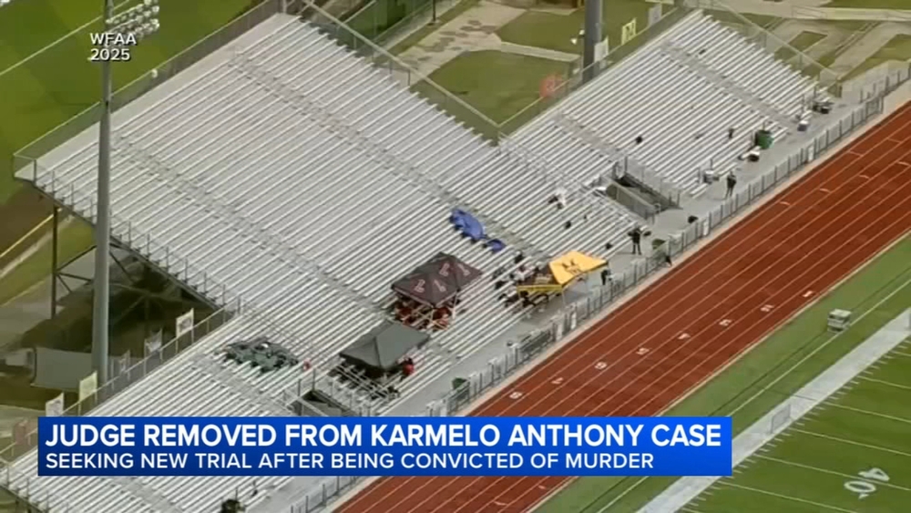 Texas teen convicted in fatal stabbing at track meet seeks new trial