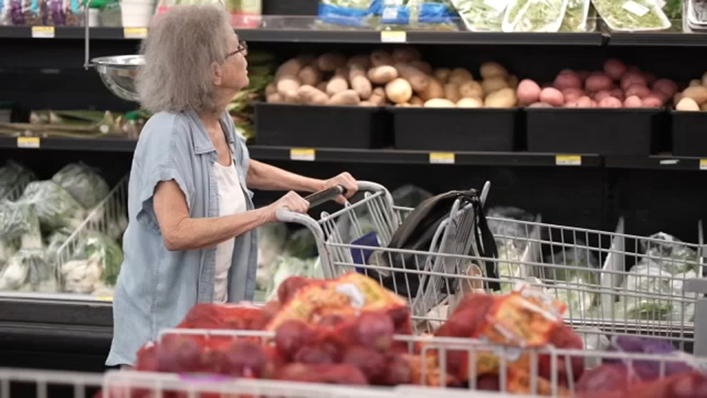 Watching Your Wallet: Tips from AARP on saving at the grocery store