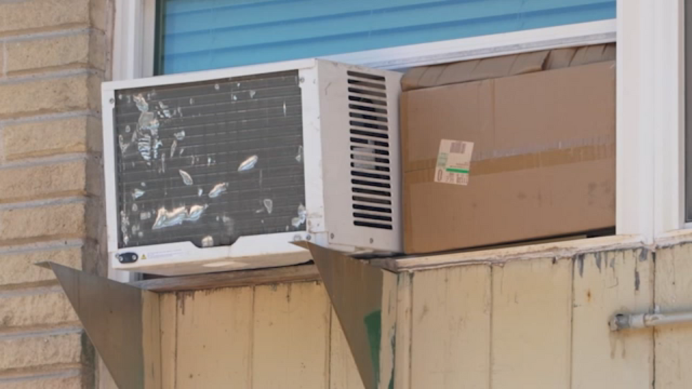 Landlords ordered to have AC units for housing, new ordinance says