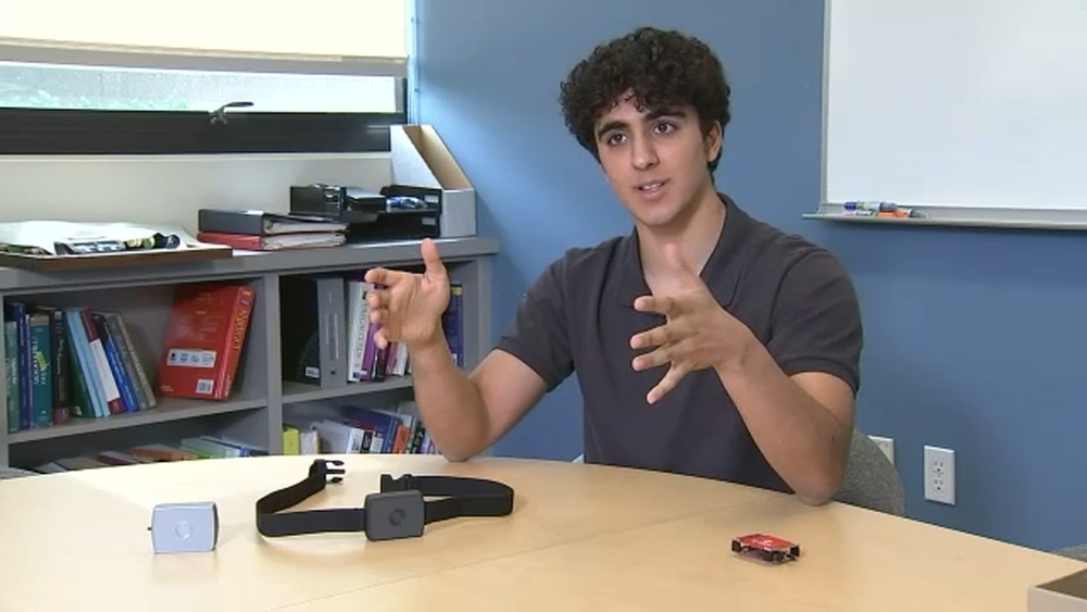 Teen student invents safety device that alerts pedestrians to danger
