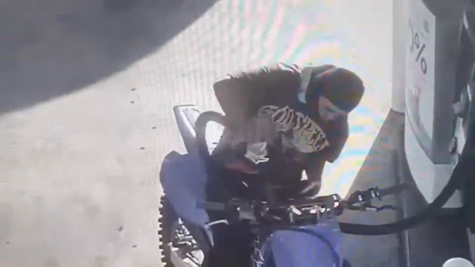 LA chase: Dirt bike rider arrested on his 19th birthday after stopping for gas mid-pursuit LA chase: Dirt bike rider arrested on his 19th birthday after stopping for gas mid-pursuit