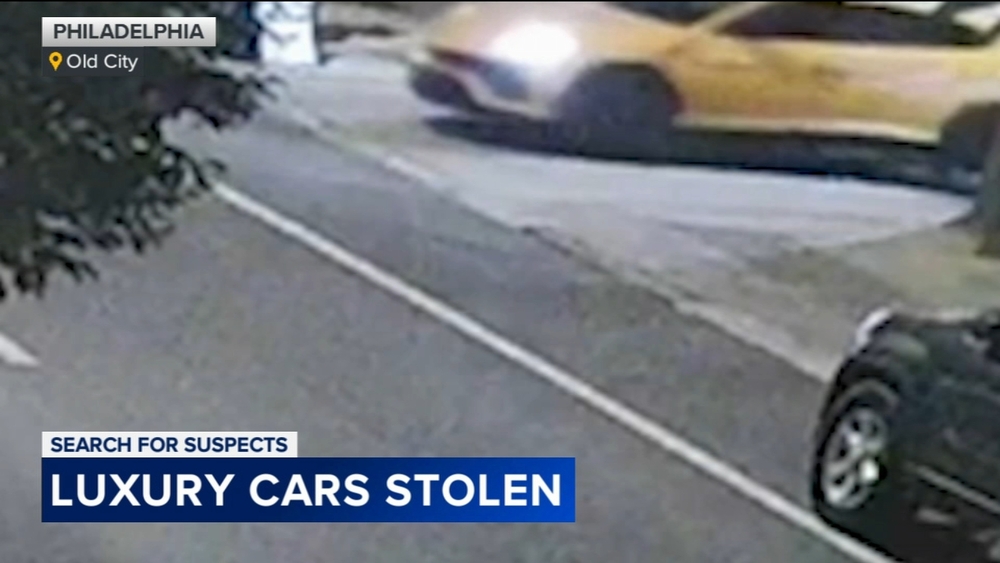 2 luxury cars stolen during armed robbery from Old City parking facility in Philadelphia