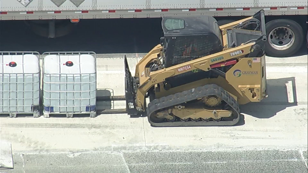 Hazmat incident shuts down 605 Freeway in City of Industry area