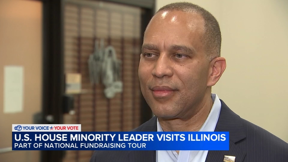 Rep. Jeffries visits Chicago, Democrats push to regain House majority