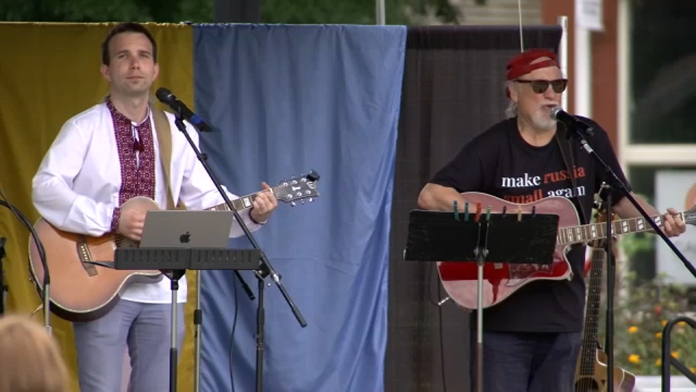 Hundreds celebrate Ukraine's Independence Day in Raleigh