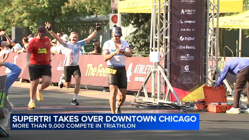 Thousands of athletes descend on downtown for Supertri Chicago