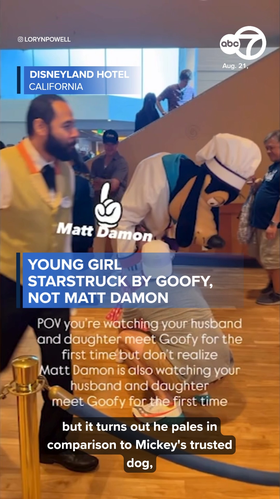 Matt Damon photobombs family's Goofy interaction at Disneyland