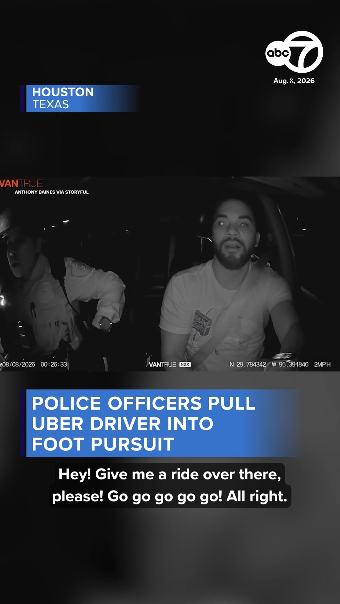 Police officers pull unsuspecting Uber driver into foot chase