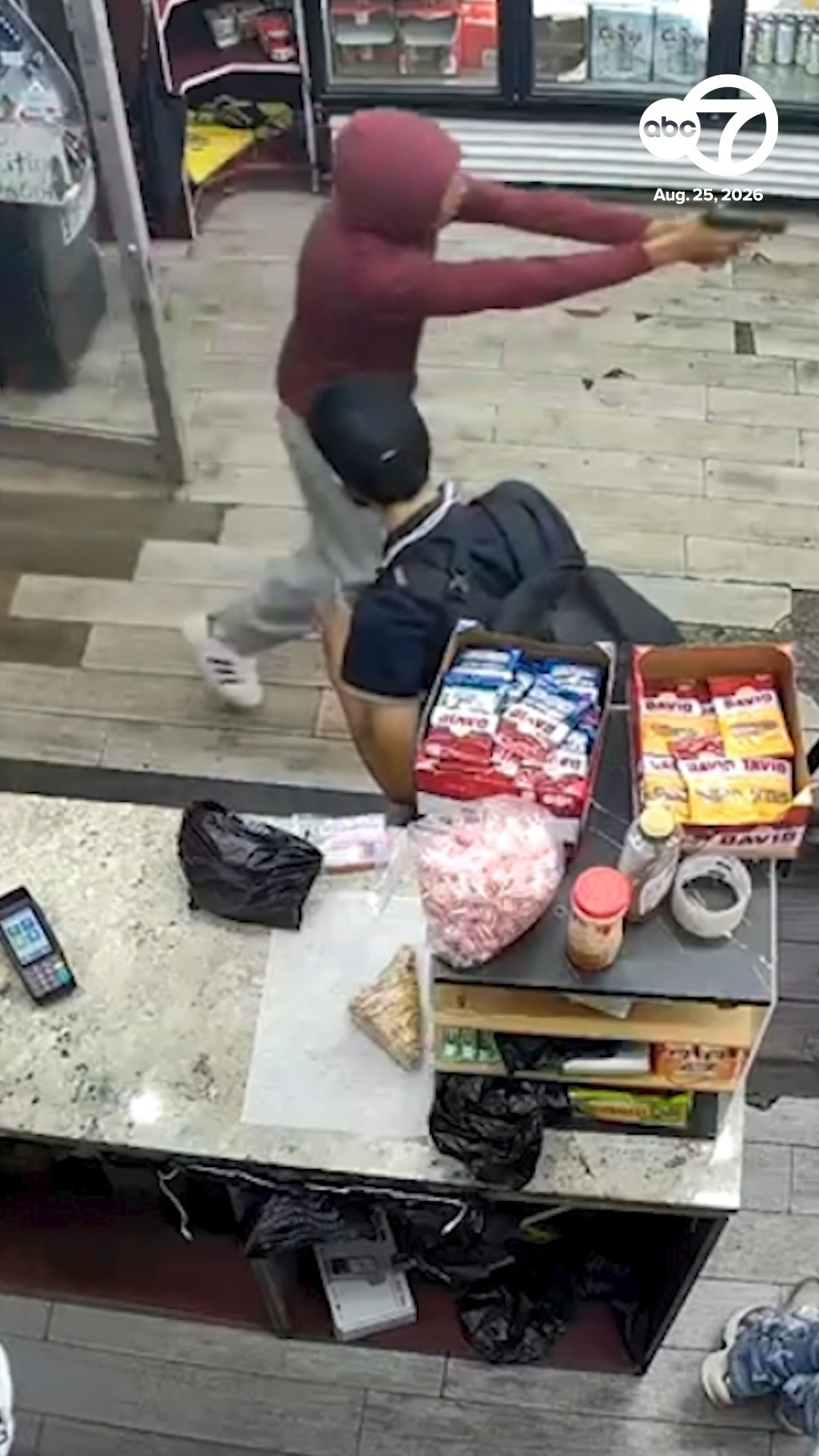 Customer shot as armed robber steals cash from Bronx store