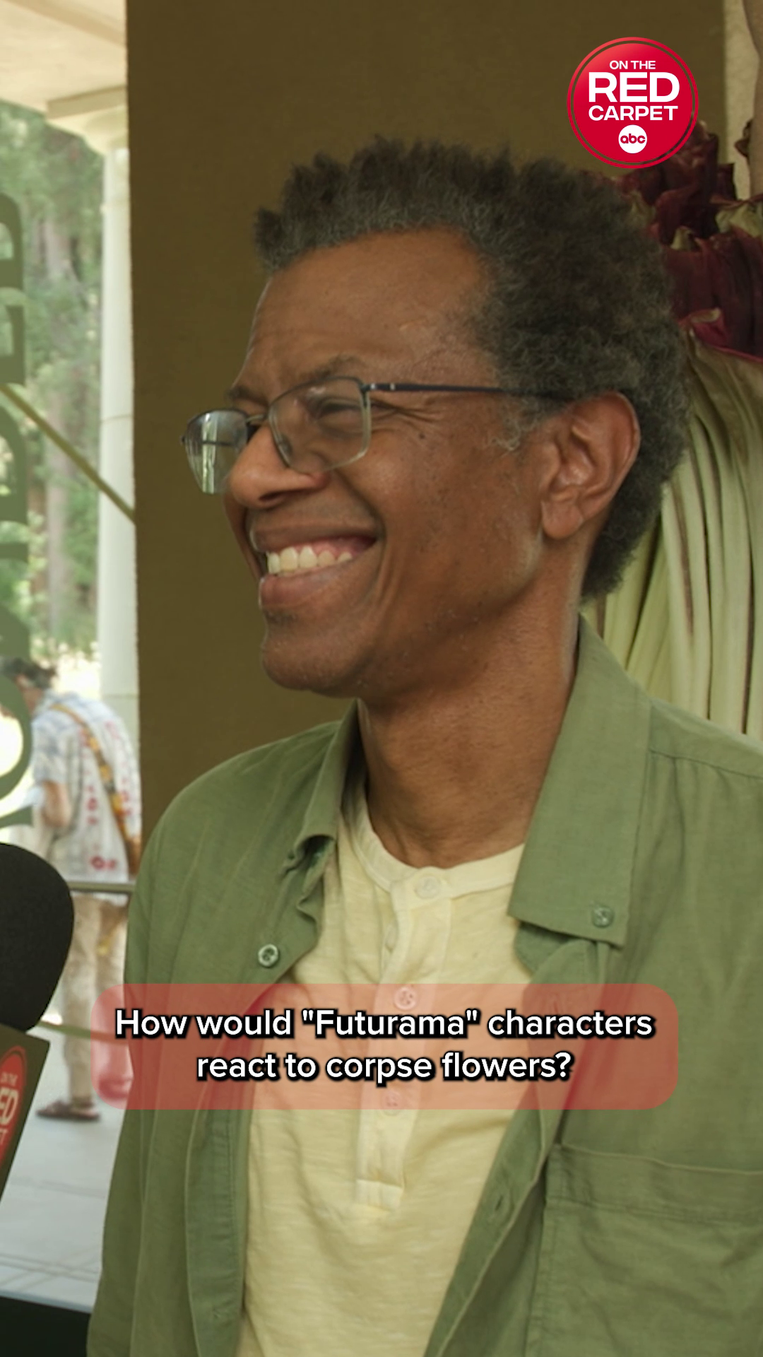 "Futurama" cast and crew spill on corpse flower reactions