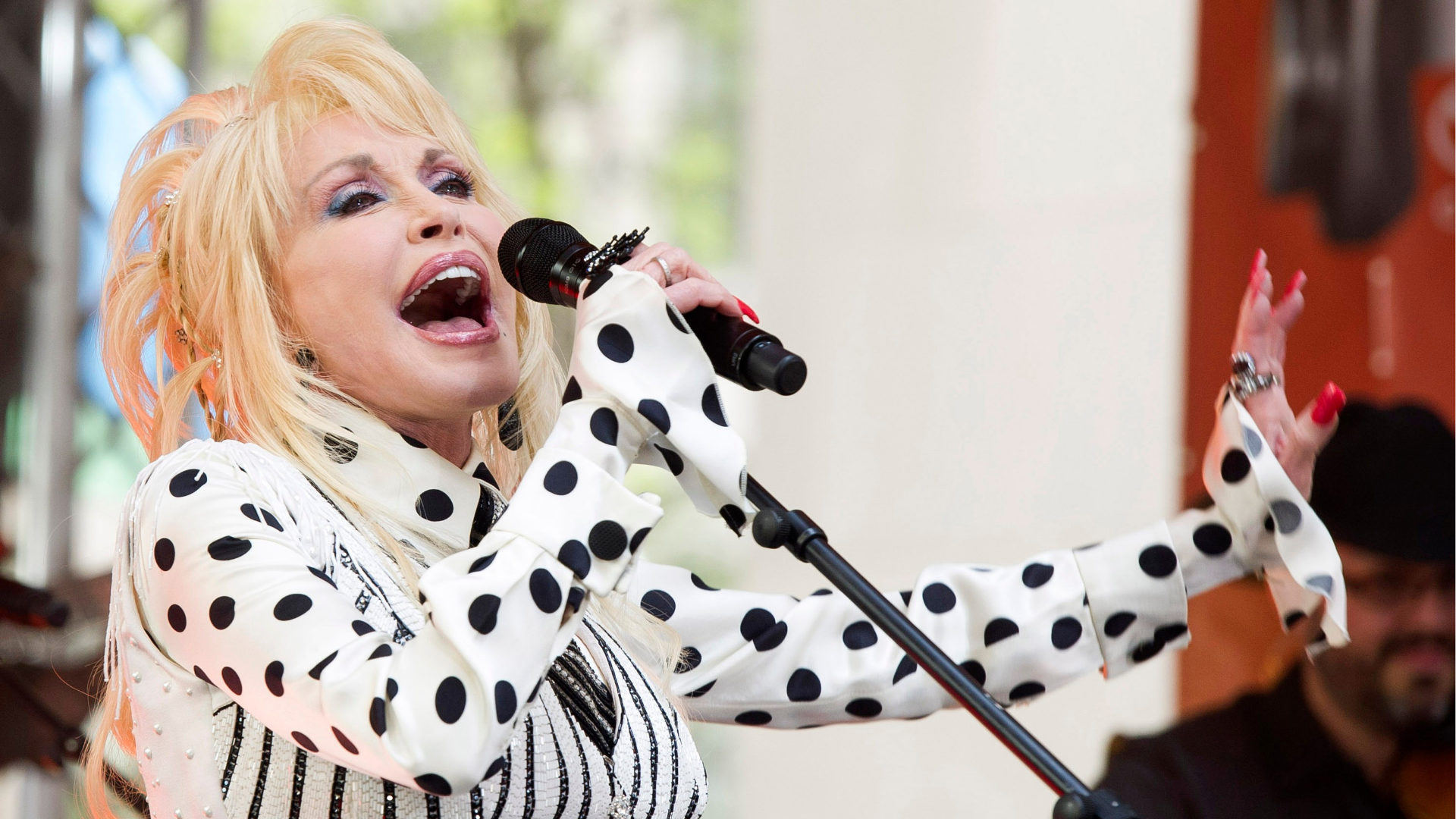 FILE - Dolly Parton performs on NBC's "Today" show in New York on May 13, 2014.