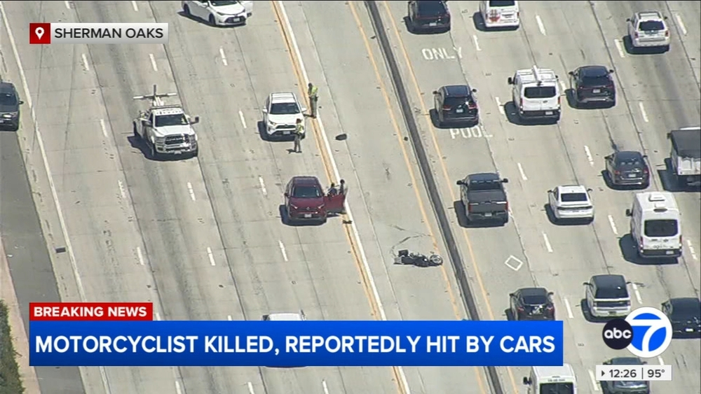 Motorcyclist killed after falling from bike on 405 Fwy in Sherman Oaks