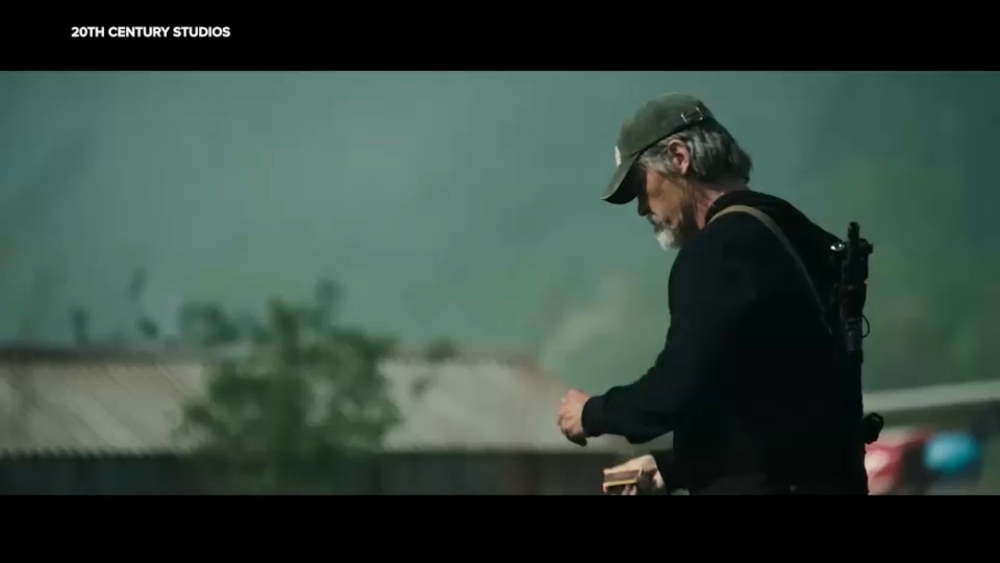 Josh Brolin talks working with Jacob Elordi in 'The Dog Stars'