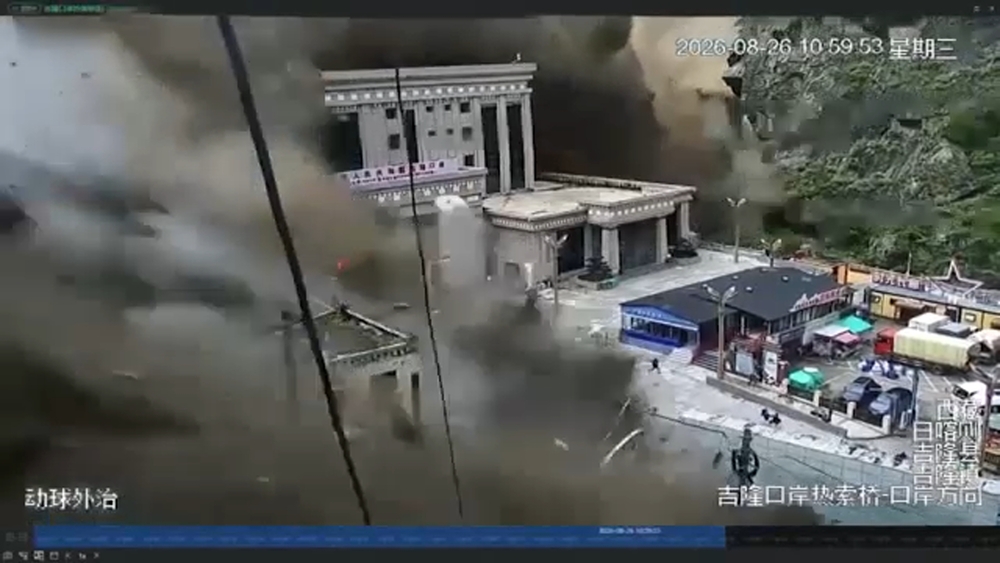 Catastrophic floods kill over 390 in Nepal and Tibet