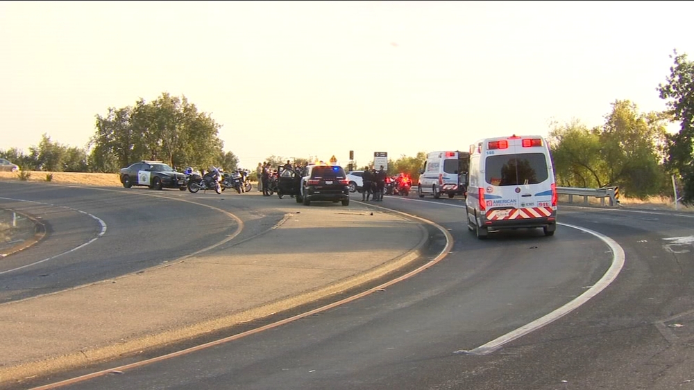 Woman arrested, children injured in alleged central Fresno DUI crash, police say