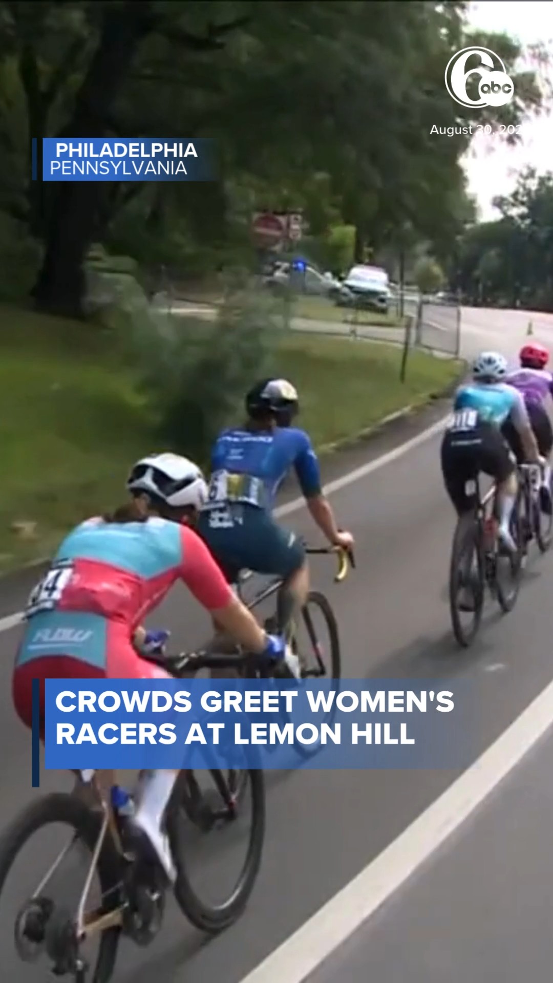 Crowds greet women's racers at Lemon Hill