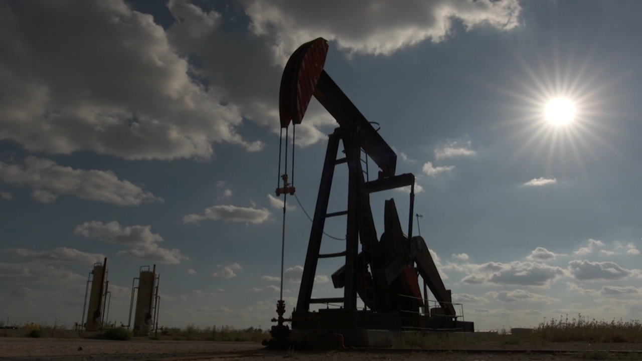 Trump's deal giving US access to vast oil reserves in Venezuela