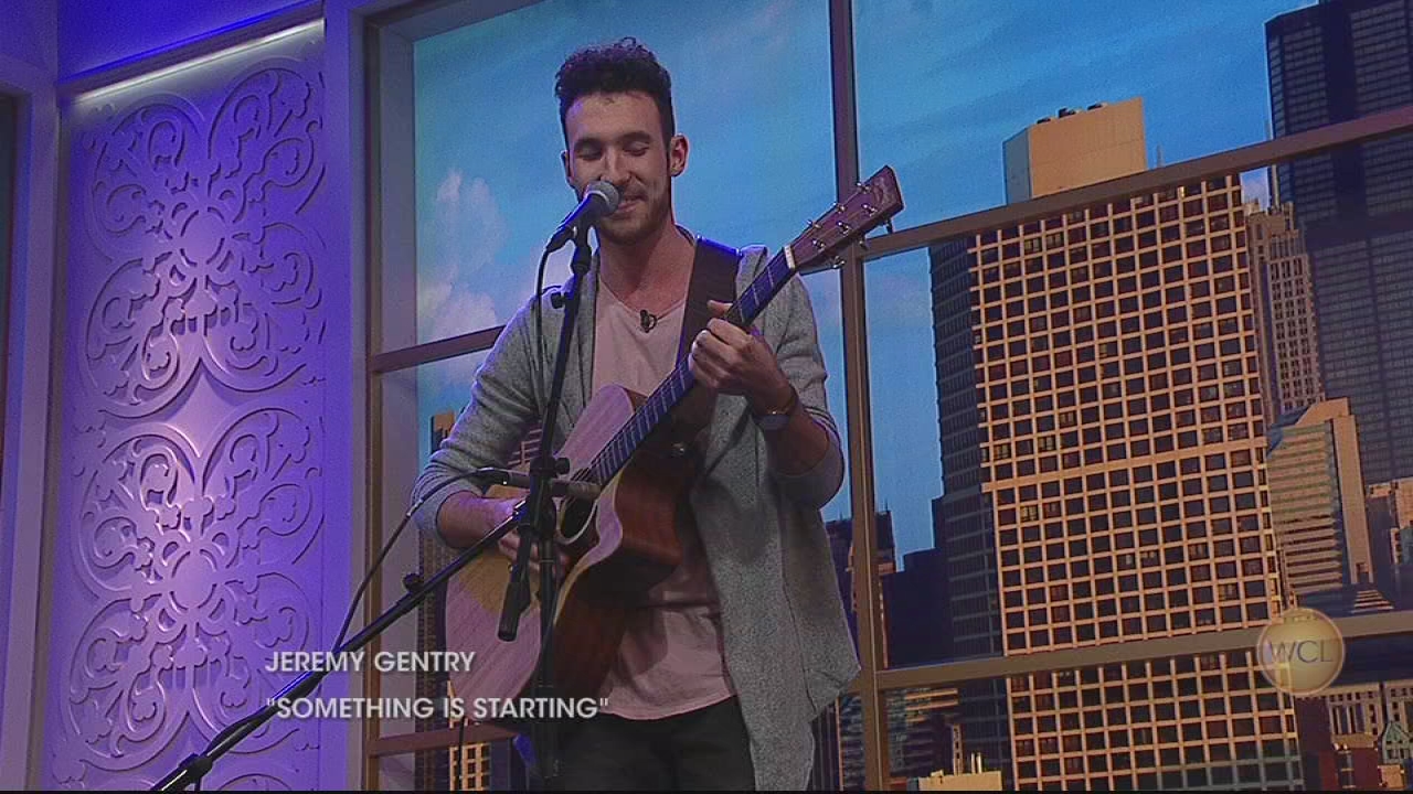 GENTRY LIVE おとぎ話 20g Musician-in-residence winner Jeremy Gentry performs - ABC7 Chicago