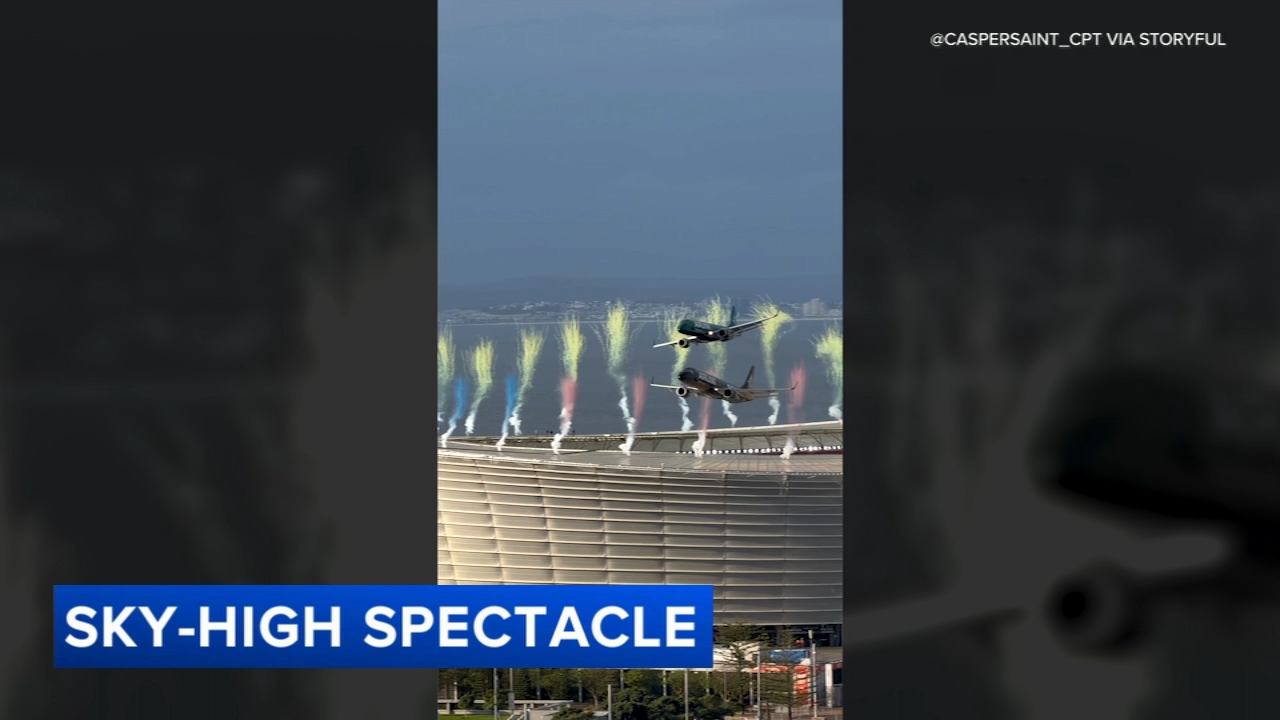 Dramatic low flyby by passenger jets over South African stadium