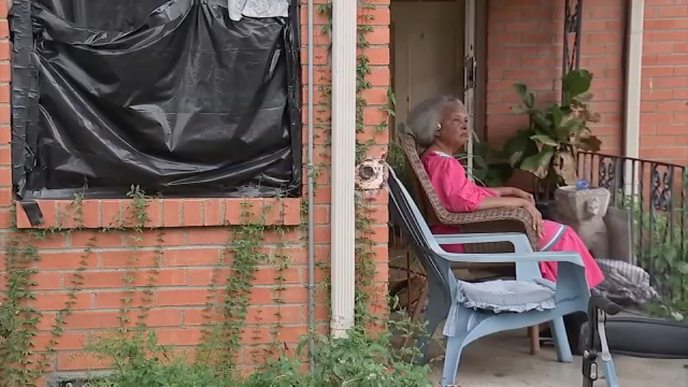 Woman can't afford repairs after man smashes 8 of her home windows
