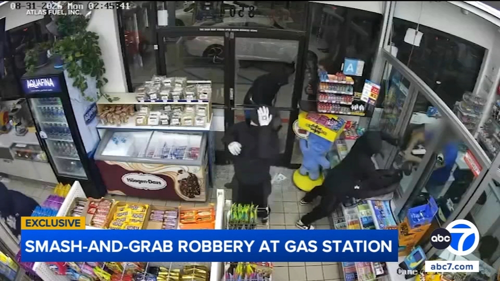 Masked thieves loot Bellflower gas station store amid street takeover