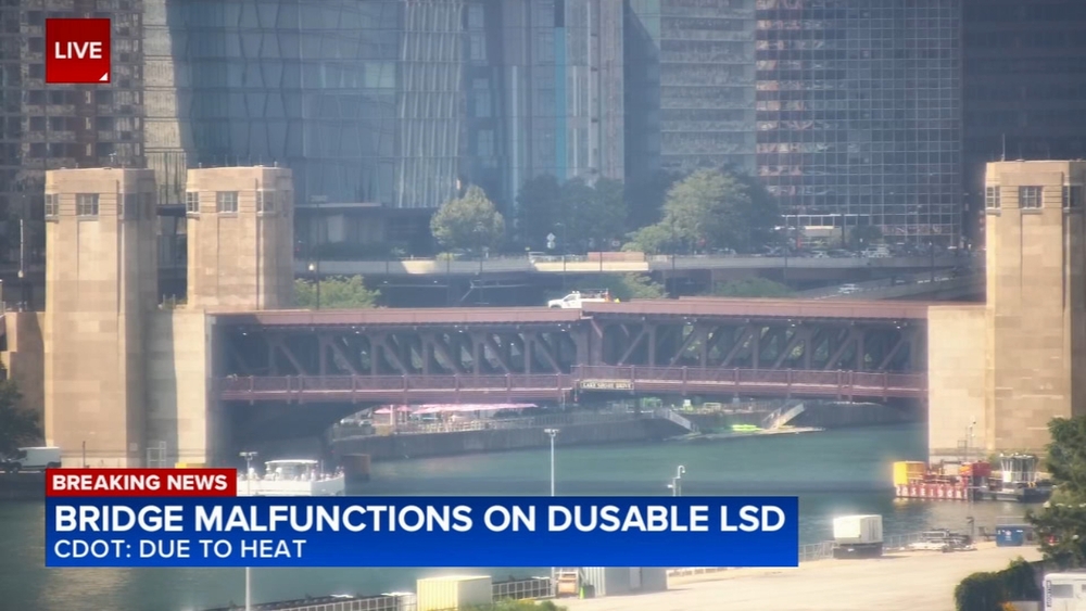 DuSable Lake Shore Drive bridge malfunctions due to heat, CDOT says