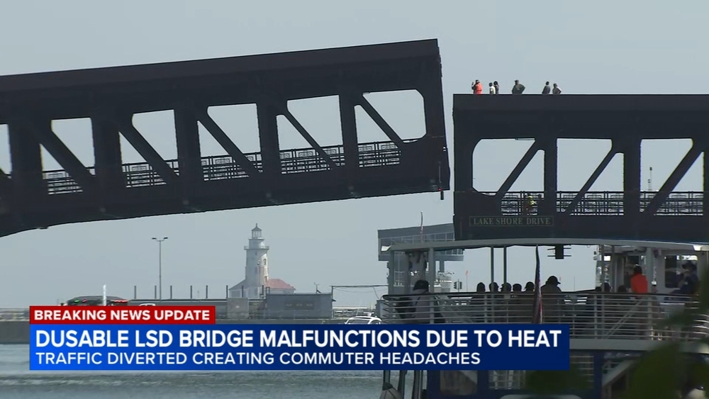 DuSable Lake Shore Drive bridge reopens after heat causes malfunction