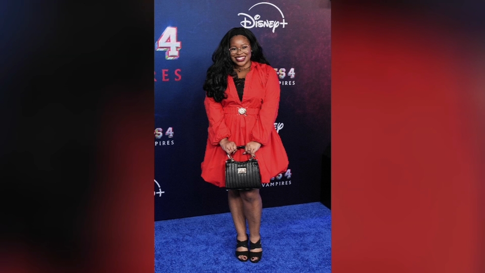 Actress Carla Jeffery dies at 33