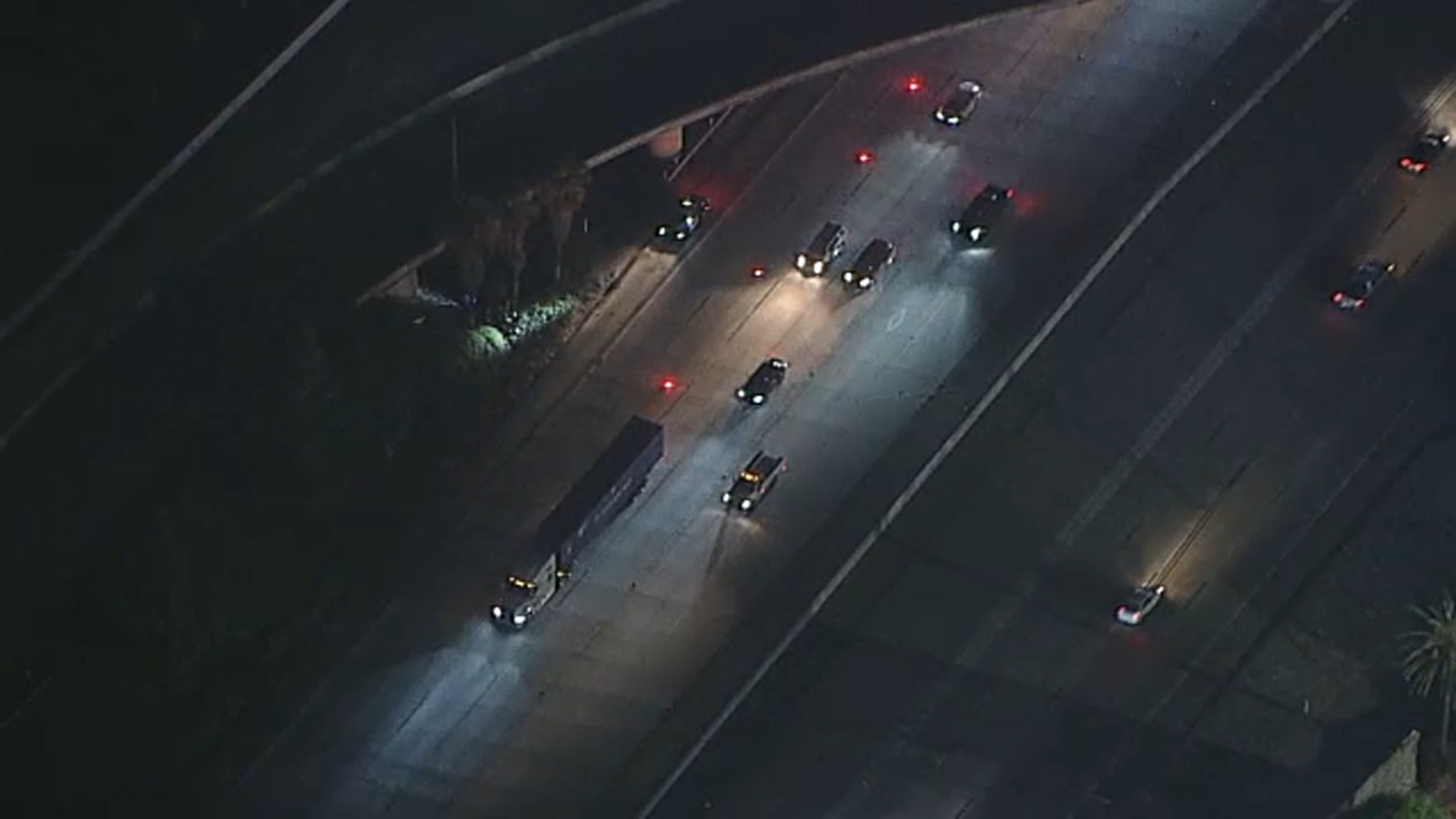 2 killed, 2 others injured on southbound 5 Freeway in Anaheim 2 killed, 2 others injured on southbound 5 Freeway in Anaheim