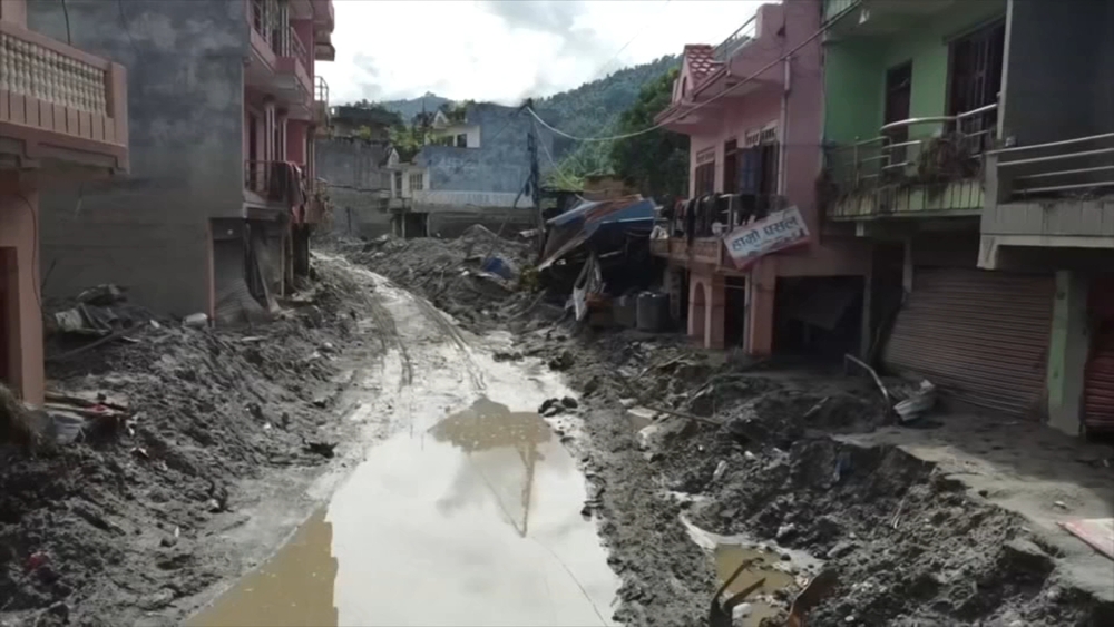 Retired UC Davis dean, wife among missing after Nepal-Tibet floods