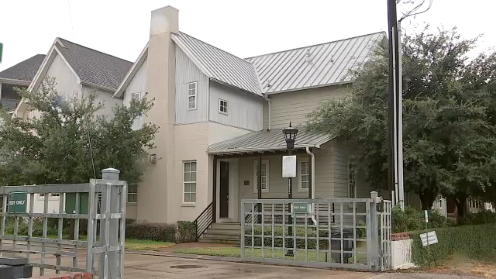 Recording studio operating in a gated community frustrates neighbors