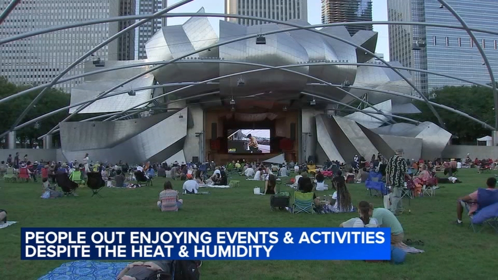 Chicagoans embrace brief break in heat at Jazz Fest, Montrose Beach