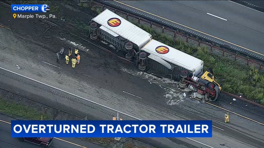 Semi overturns on Blue Route NB in Delaware County