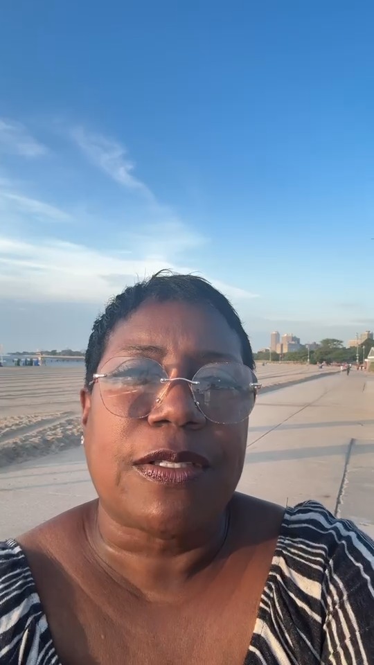 Chicagoans coping with hot weather