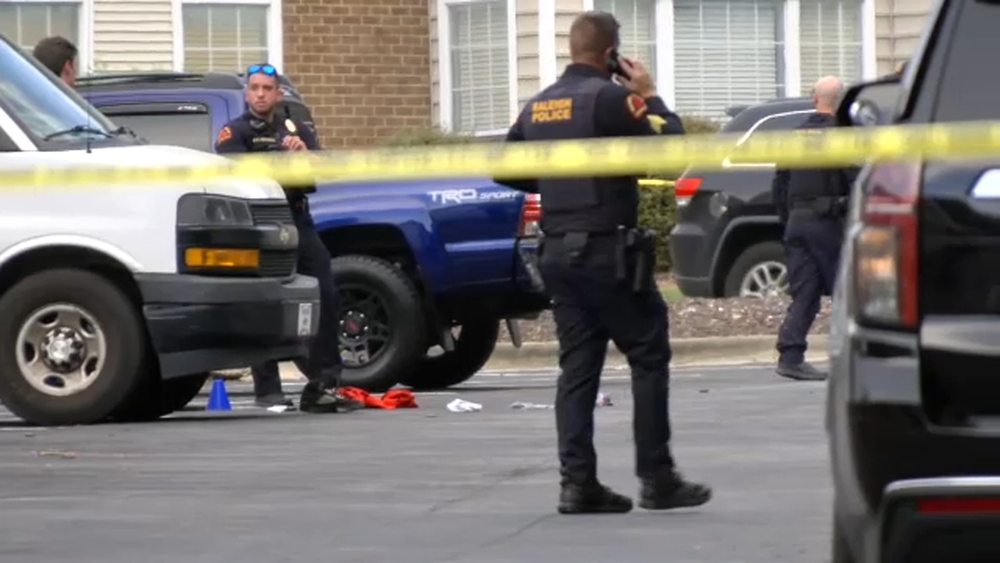 Raleigh police respond to reports of shots fired at apartment complex