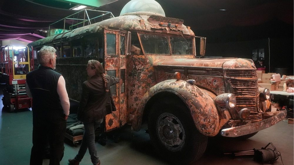 Psychedelic bus rolls back into SF for new Grateful Dead exhibit