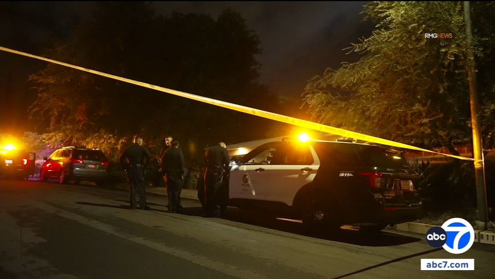 Shooting at Tarzana home leaves man critically wounded