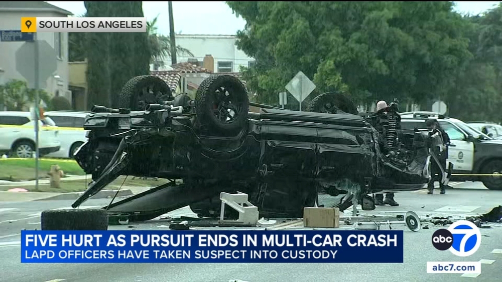 At least 5 hurt after chase ends in violent crash in South LA