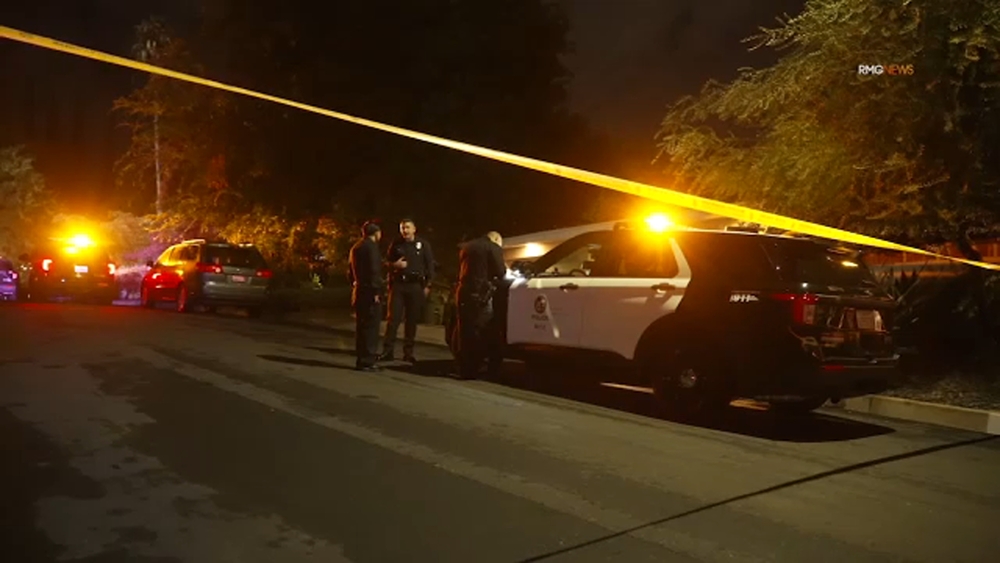 1 person in custody after man shot at Tarzana home, LAPD says